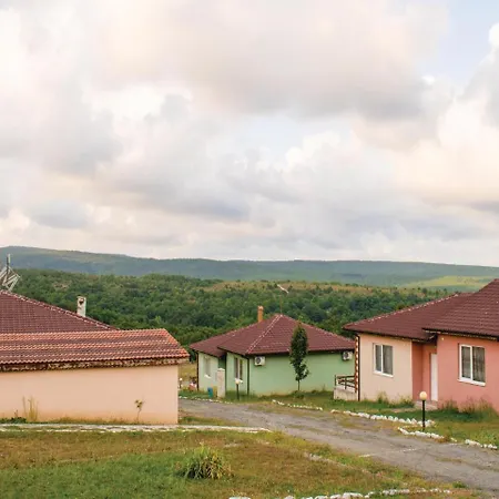 Two-bedroom Holiday In Bania *