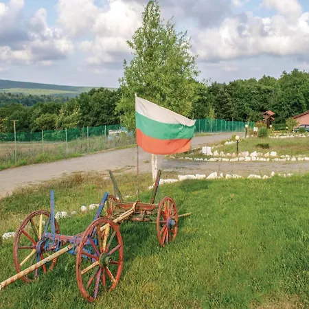 Holiday home Two-bedroom Holiday In Bania Banya (Burgas)