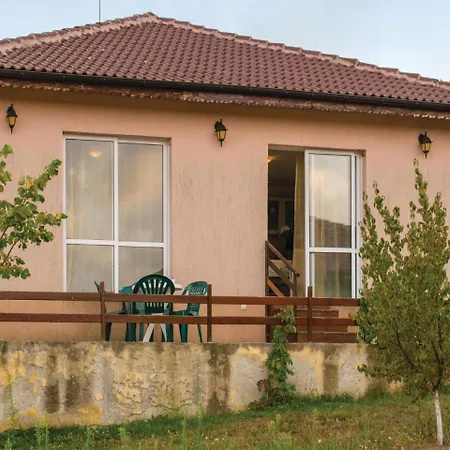 Two-bedroom Holiday In Bania Holiday home *